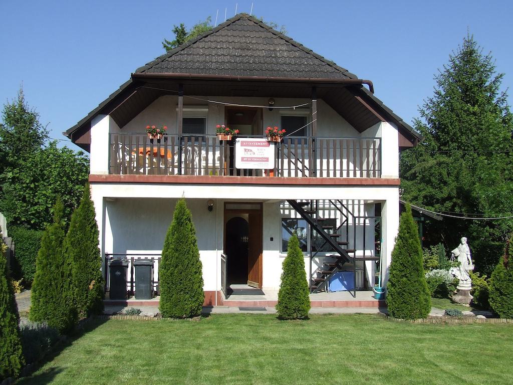 Attila Apartman Харканы Номер фото